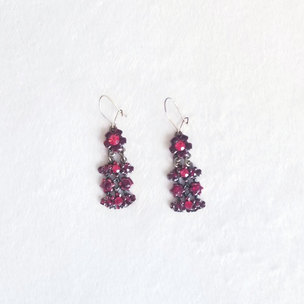 Vtg Ruby Red Rhinestones Flower Gothic Victorian Earrings Boho Dangle Drop